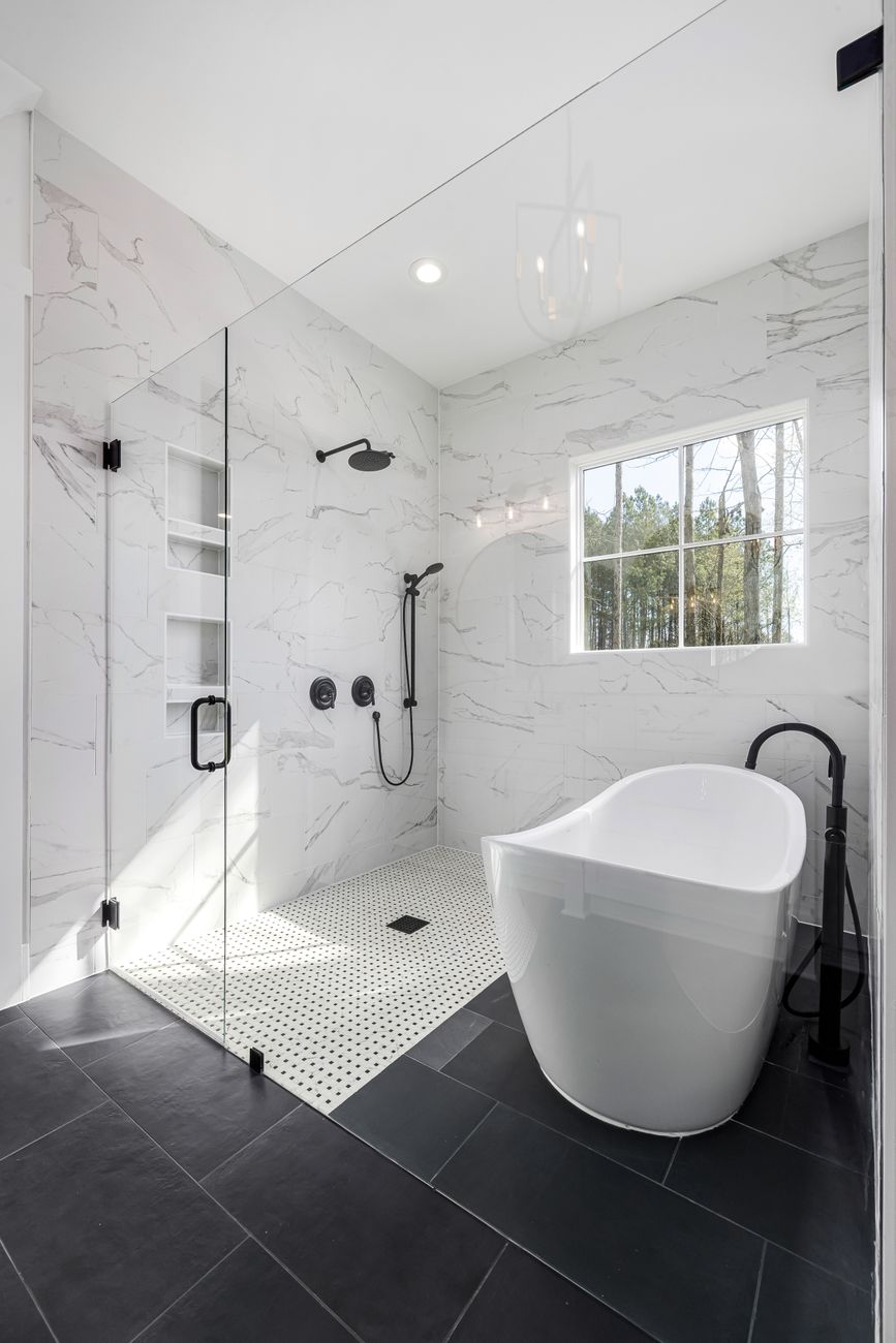 The finish - a bright completed bathroom